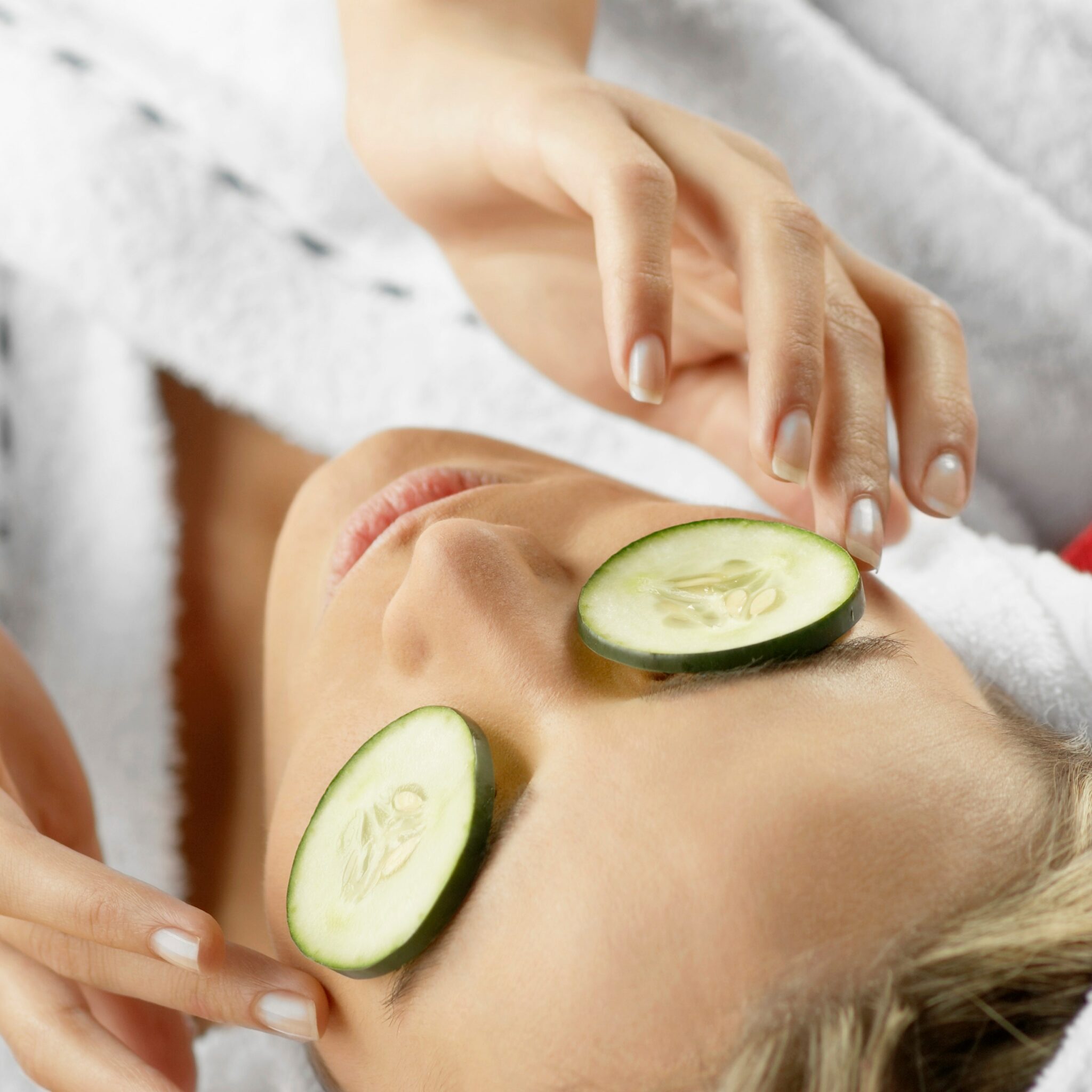 Cucumber on Eyes is a Beauty Hack or Source of Eye infection MEDizzy