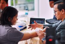 Ultrasound taking Patch that can Monitor Blood-Flow ultrasound